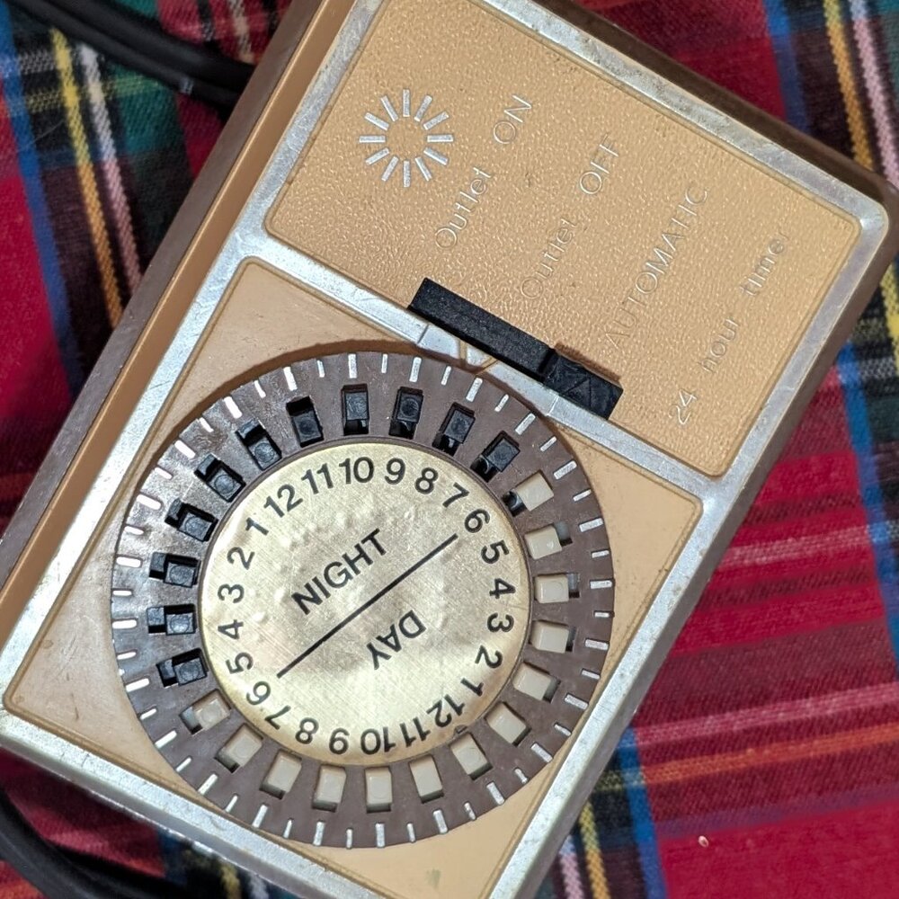 Heavy Duty 24 Hour Appliance Timer Model 12-035 McGraw-Edison Company Vintage